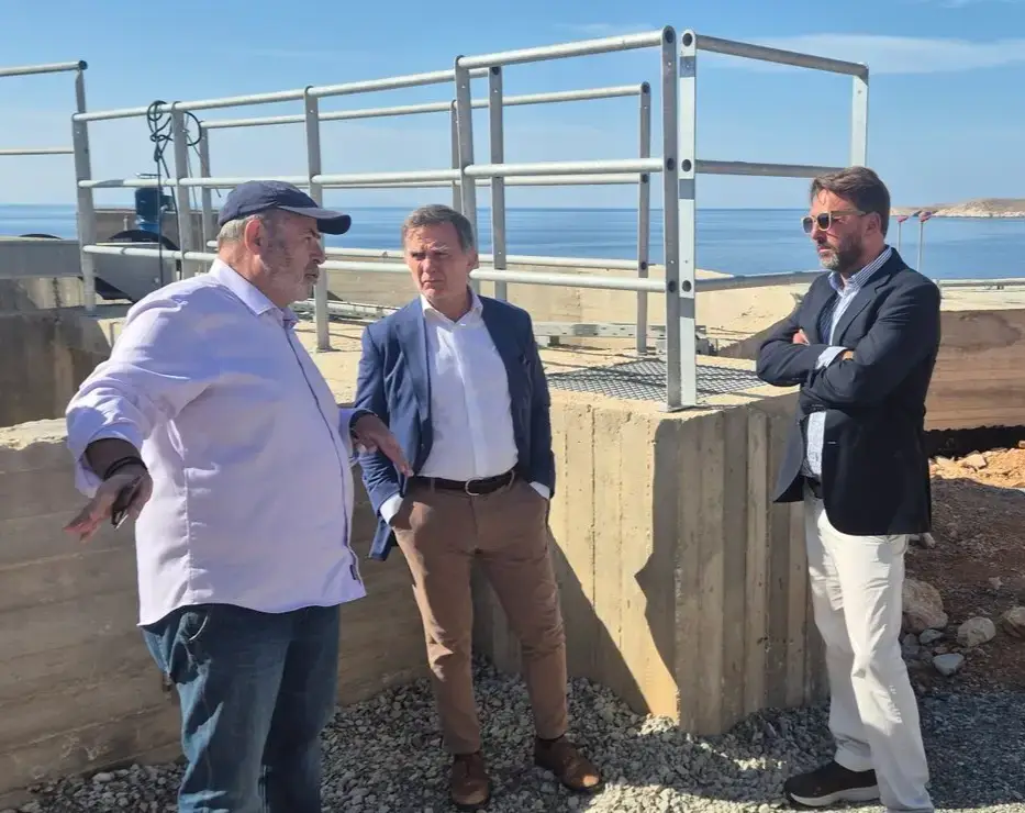 Επίσκεψη στελέχους της Ευρωπαϊκής Επιτροπής στη Χάλκη για έργα υποδομής