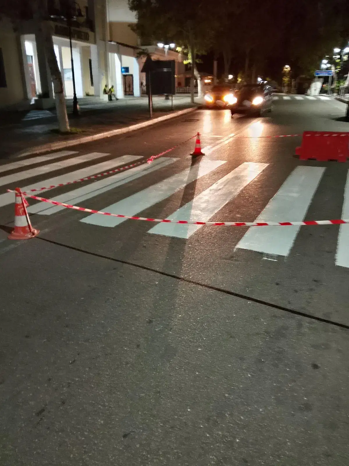 Σε εξέλιξη οι εργασίες διαγράμμισης στο οδικό δίκτυο της Ρόδου